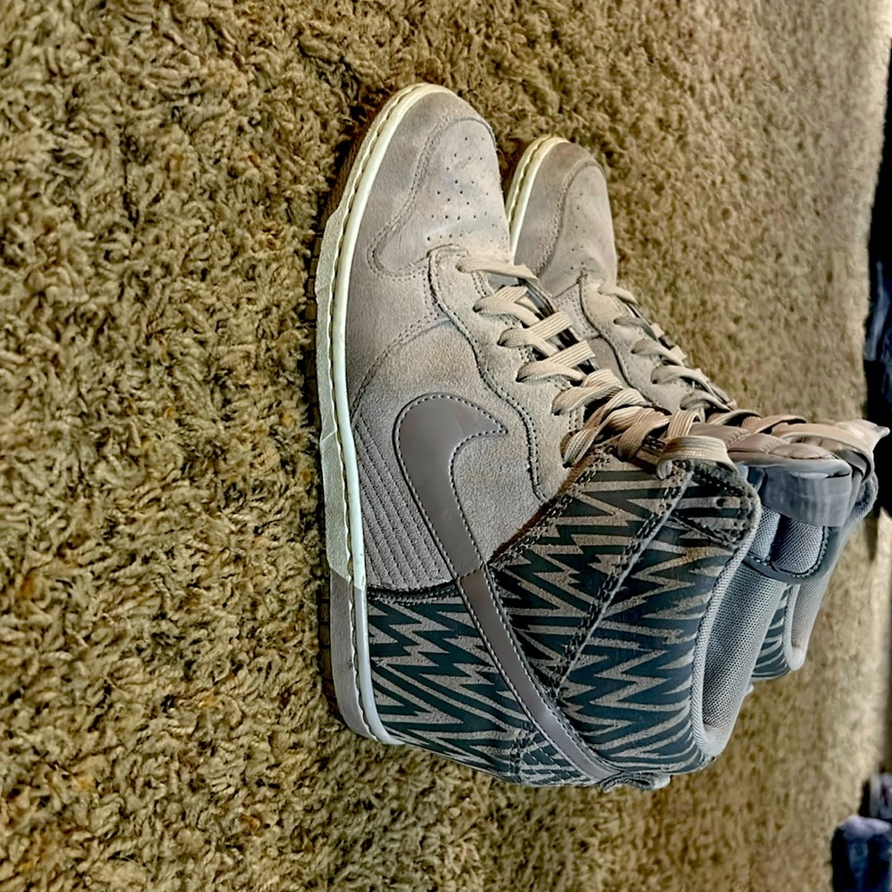 Nike Wedge women’s size 10 good condition